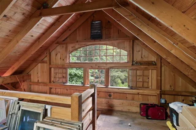 $1,000,000 | 329 Highway 6N, Mahopac, NY 10541