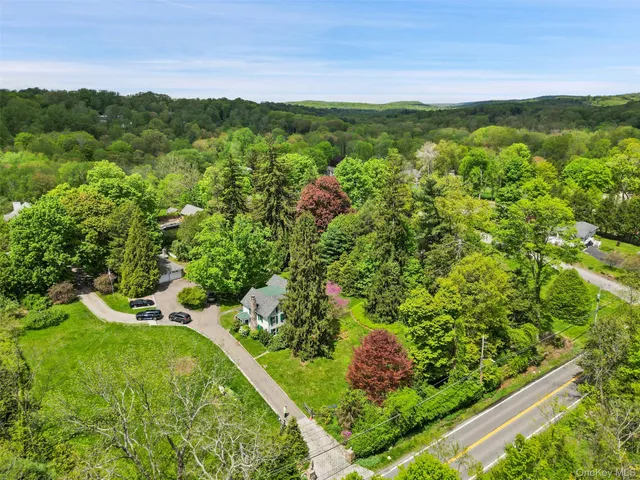 $1,000,000 | 329 Highway 6N, Mahopac, NY 10541