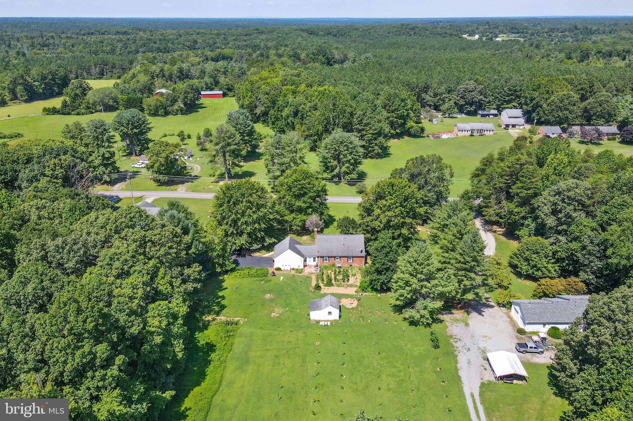 20507 Anderson Mill Road Beaverdam, VA 23015 - Photo 2 of 43 private country setting