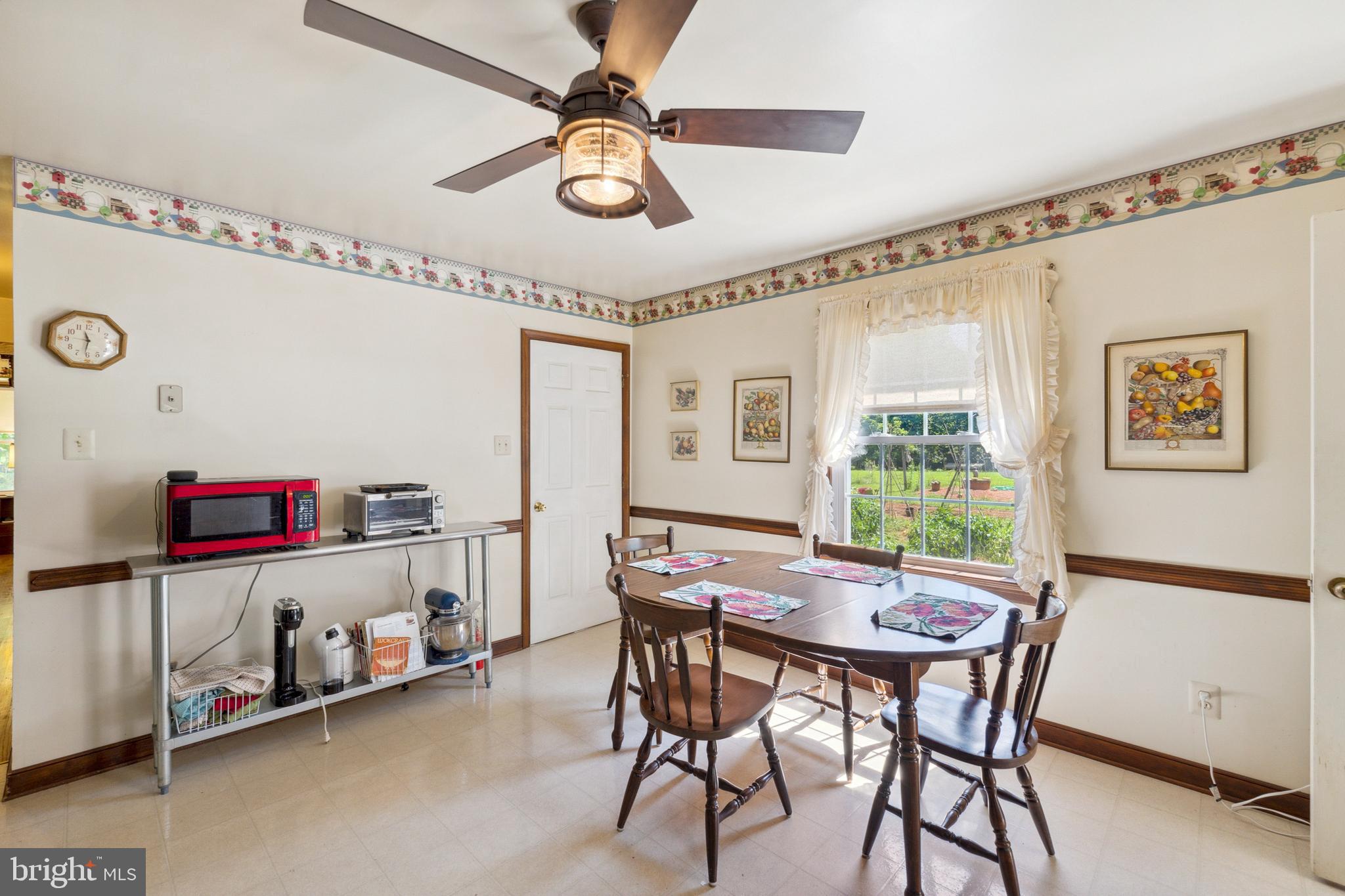 20507 Anderson Mill Road Beaverdam, VA 23015 - Photo 7 of 43 dining area