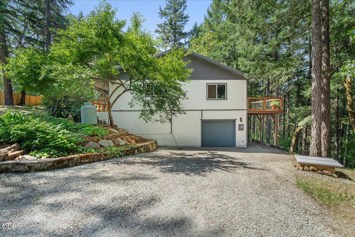 1537 Murphy Creek Road Grants Pass, OR 97527 - Photo 32 of 43
