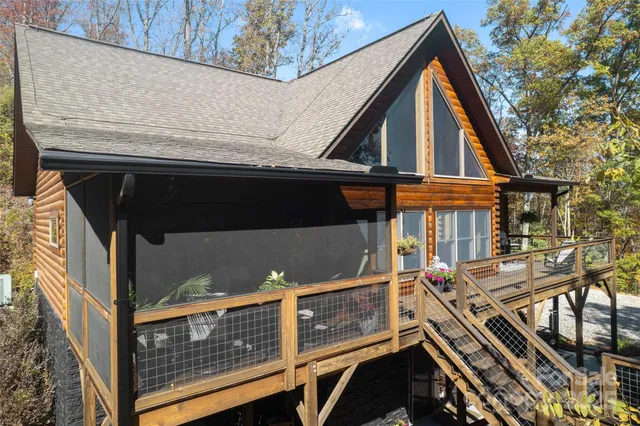 a view of an house with roof deck