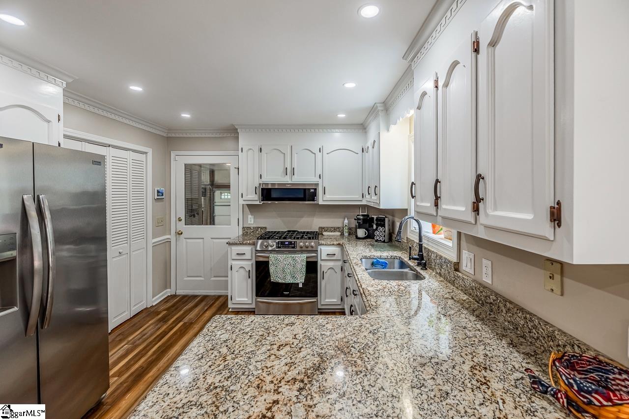 1012 3 Bridges Road Easley, SC 29642 - Photo 11 of 41