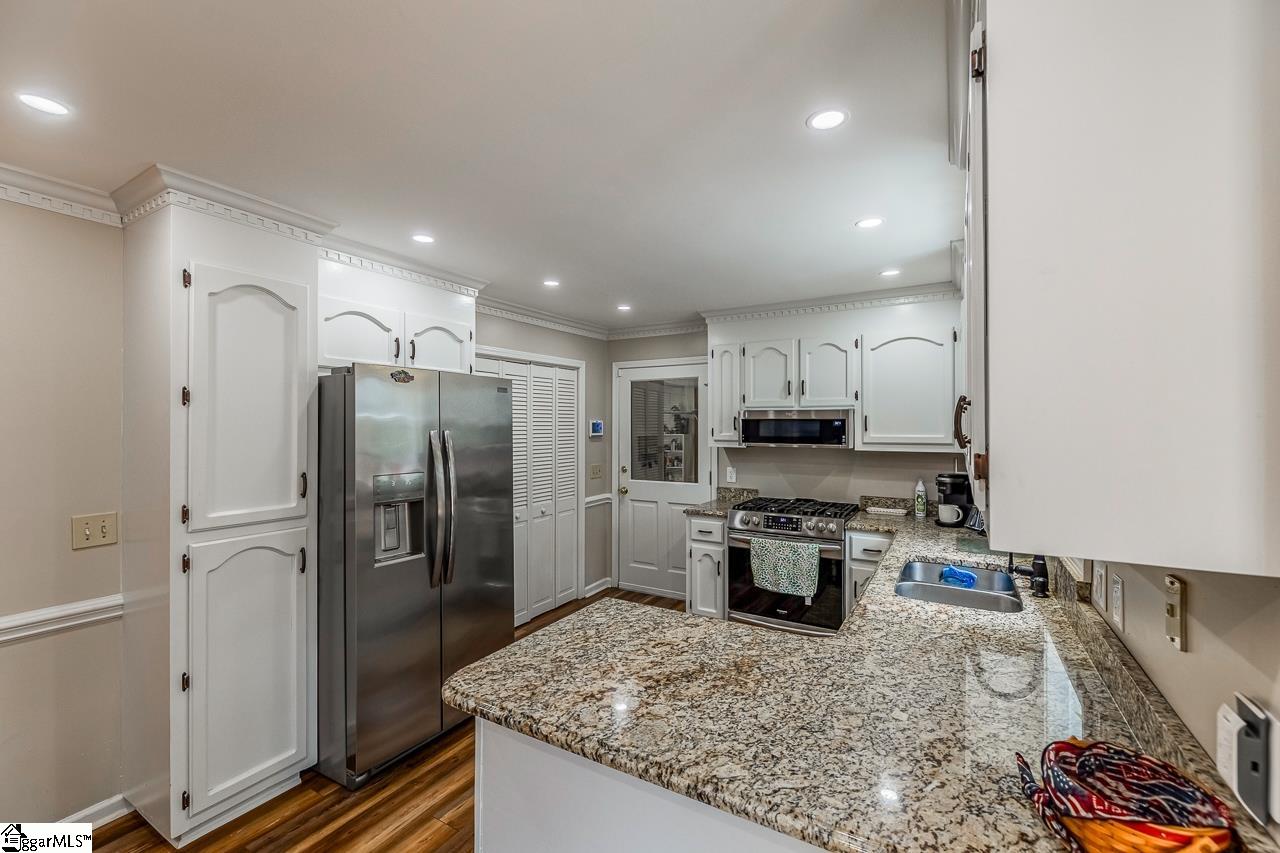 1012 3 Bridges Road Easley, SC 29642 - Photo 10 of 41