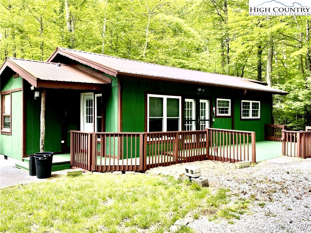 30 Sourwood Knoll Road Newland, NC 28657 - Photo 1 of 39