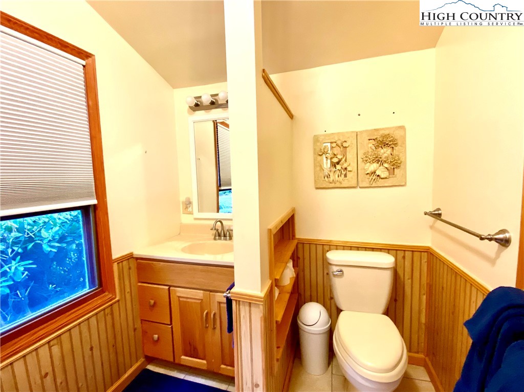 30 Sourwood Knoll Road Newland, NC 28657 - Photo 12 of 39