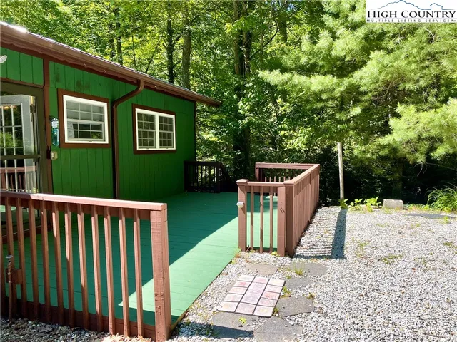 $304,920 | 30 Sourwood Knoll Road, Newland, NC 28657