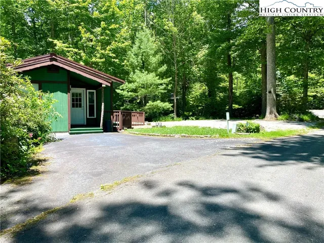 $304,920 | 30 Sourwood Knoll Road, Newland, NC 28657