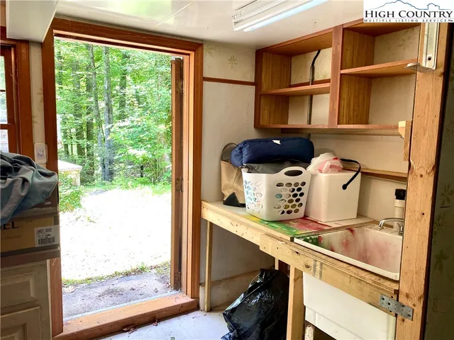 $304,920 | 30 Sourwood Knoll Road, Newland, NC 28657