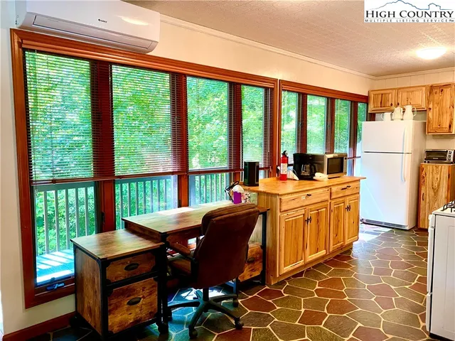 $304,920 | 30 Sourwood Knoll Road, Newland, NC 28657