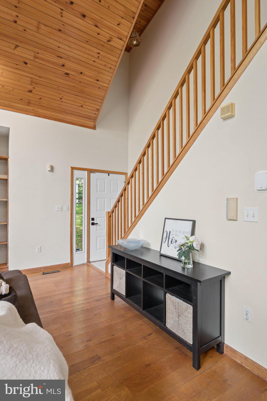 6739 West Lakeridge Road New Market, MD 21774 - Photo 5 of 77 Entry