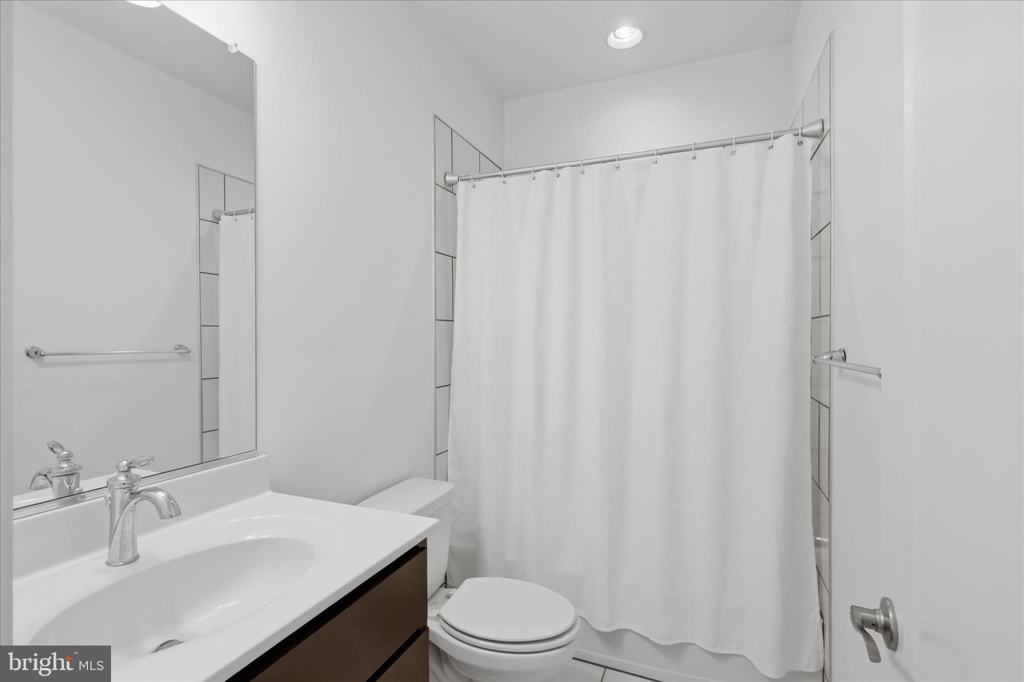 4732 Plum Road Monrovia, MD 21770 - Photo 58 of 93 Hall bathroom, 2nd floor
