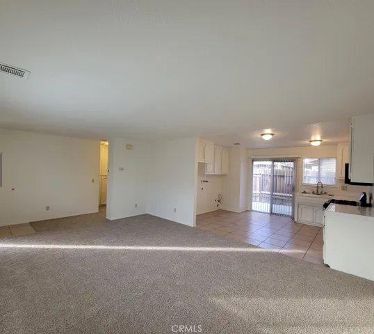 $1,350 | 16140 Tawney Ridge Lane, Unit B, Victorville, CA 92394