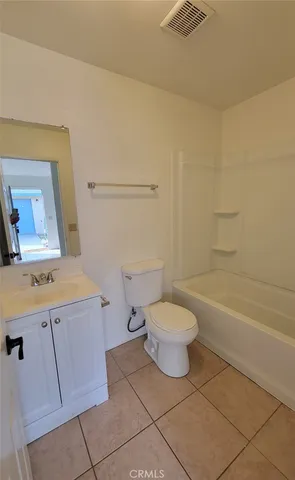 $1,350 | 16140 Tawney Ridge Lane, Unit B, Victorville, CA 92394