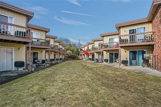 $268,000 | 3940 Post Road, Unit 26, Warwick, RI 02886