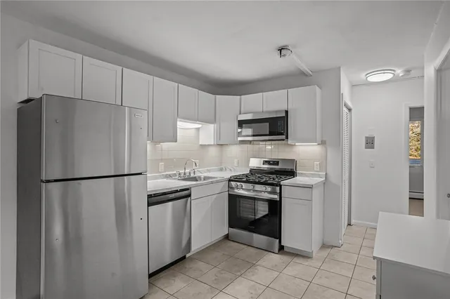 $268,000 | 3940 Post Road, Unit 26, Warwick, RI 02886