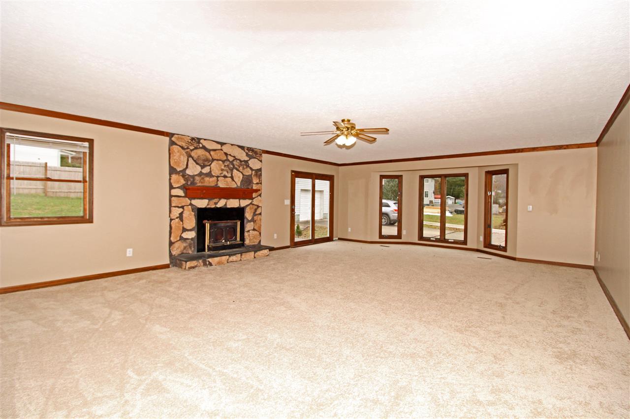 4979 Hinchman Bend Road Salt Rock, WV 25559 - Photo 5 of 10 Gallery Image 5