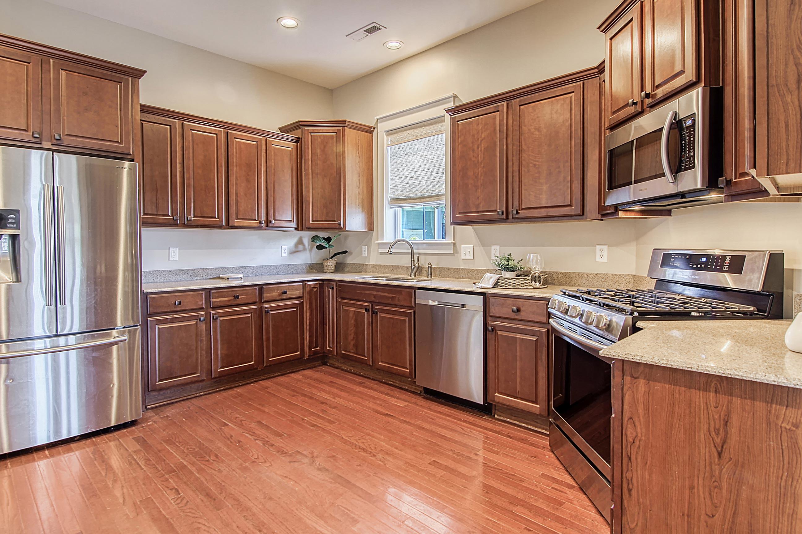 116 Sandshell Drive Charleston, SC 29492 - Photo 9 of 45 CREM_116 Sandshell Drive_034