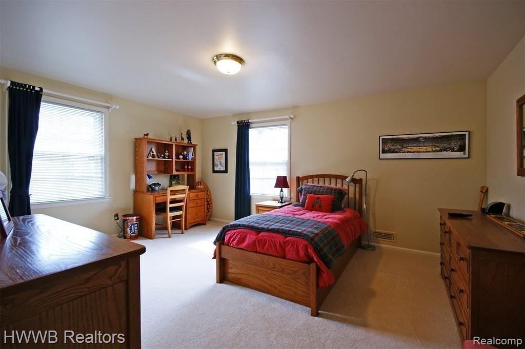 3590 Roland Drive Bloomfield Hills, MI 48301 - Photo 14 of 20 Bedroom