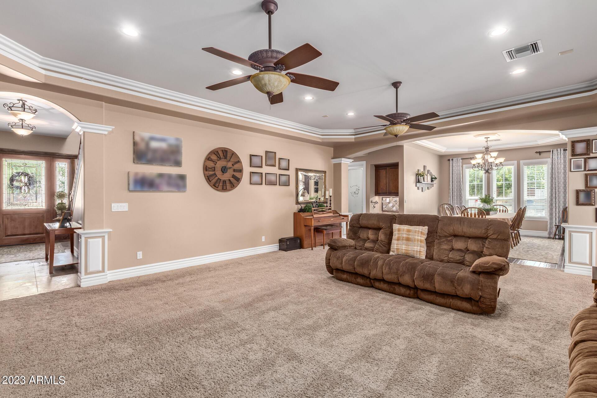 168 North Greenfield Road Gilbert, AZ 85234 - Photo 15 of 81 Living Room w/Entry view