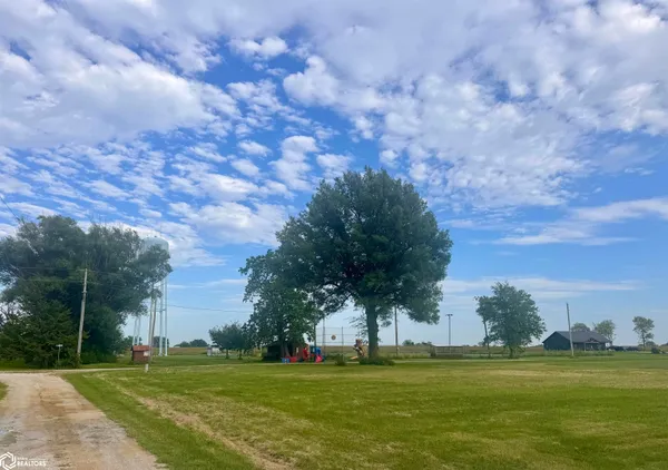 $19,900 | 304 1st Street, Tingley, IA 50863