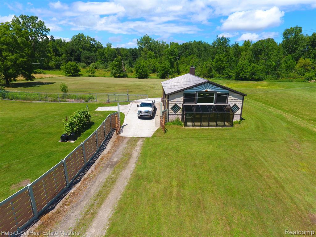 4408 Lapeer Road Port Huron, MI 48060 - Photo 6 of 53