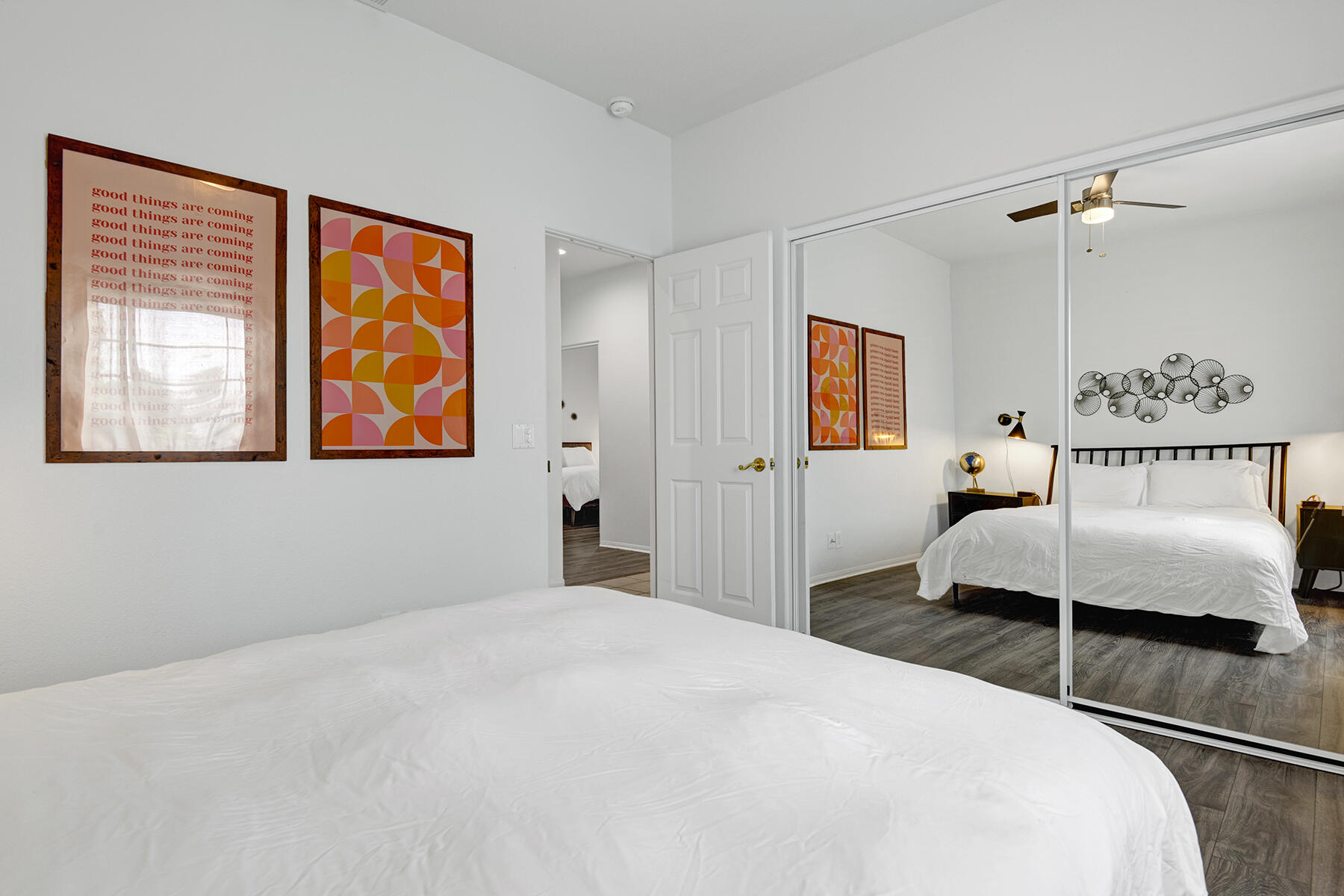 2005 East Racquet Club Road Palm Springs, CA 92262 - Photo 4 of 36 BEDROOM 1 REVERSE.jpg mls