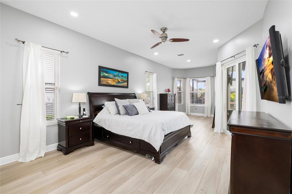 9810 Compass Point Way Tampa, FL 33615 - Photo 26 of 81