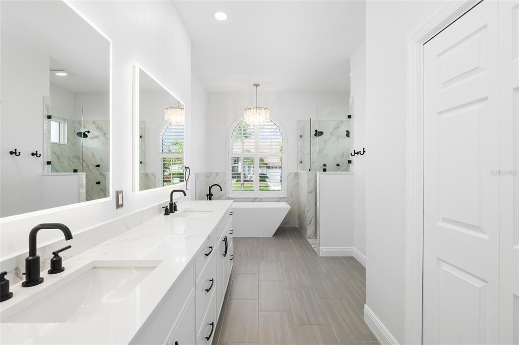 9810 Compass Point Way Tampa, FL 33615 - Photo 30 of 81