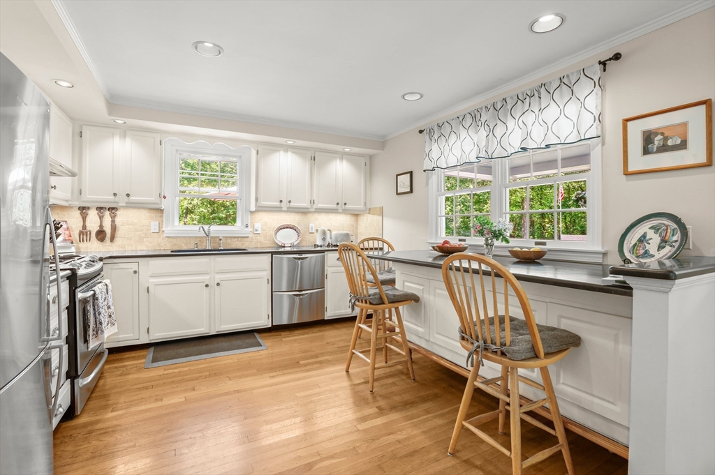 644 First Parish Road Scituate, MA 02066 - Photo 3 of 42 Gallery Image 3