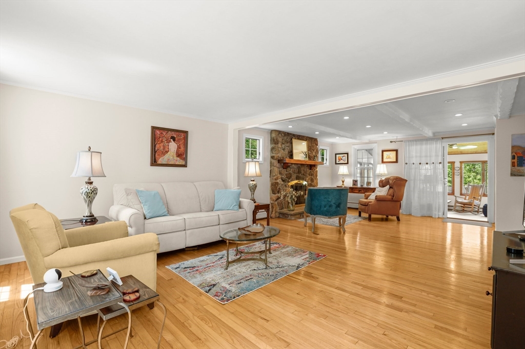 644 First Parish Road Scituate, MA 02066 - Photo 8 of 42 Gallery Image 8