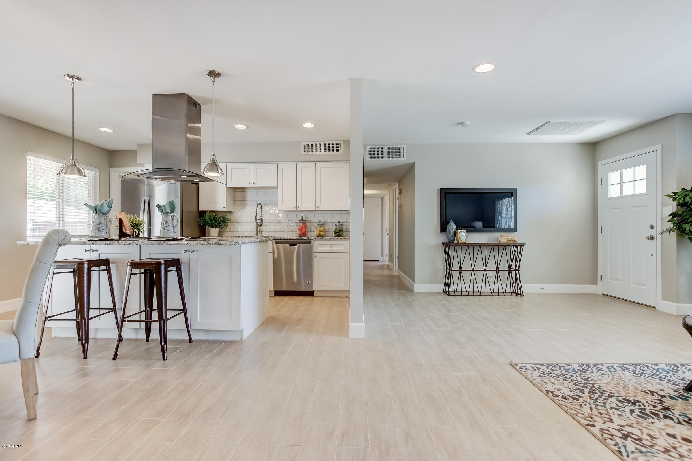 8702 East Valley View Road Scottsdale, AZ 85250 - Photo 12 of 38 8702 E Valley View Rd-18