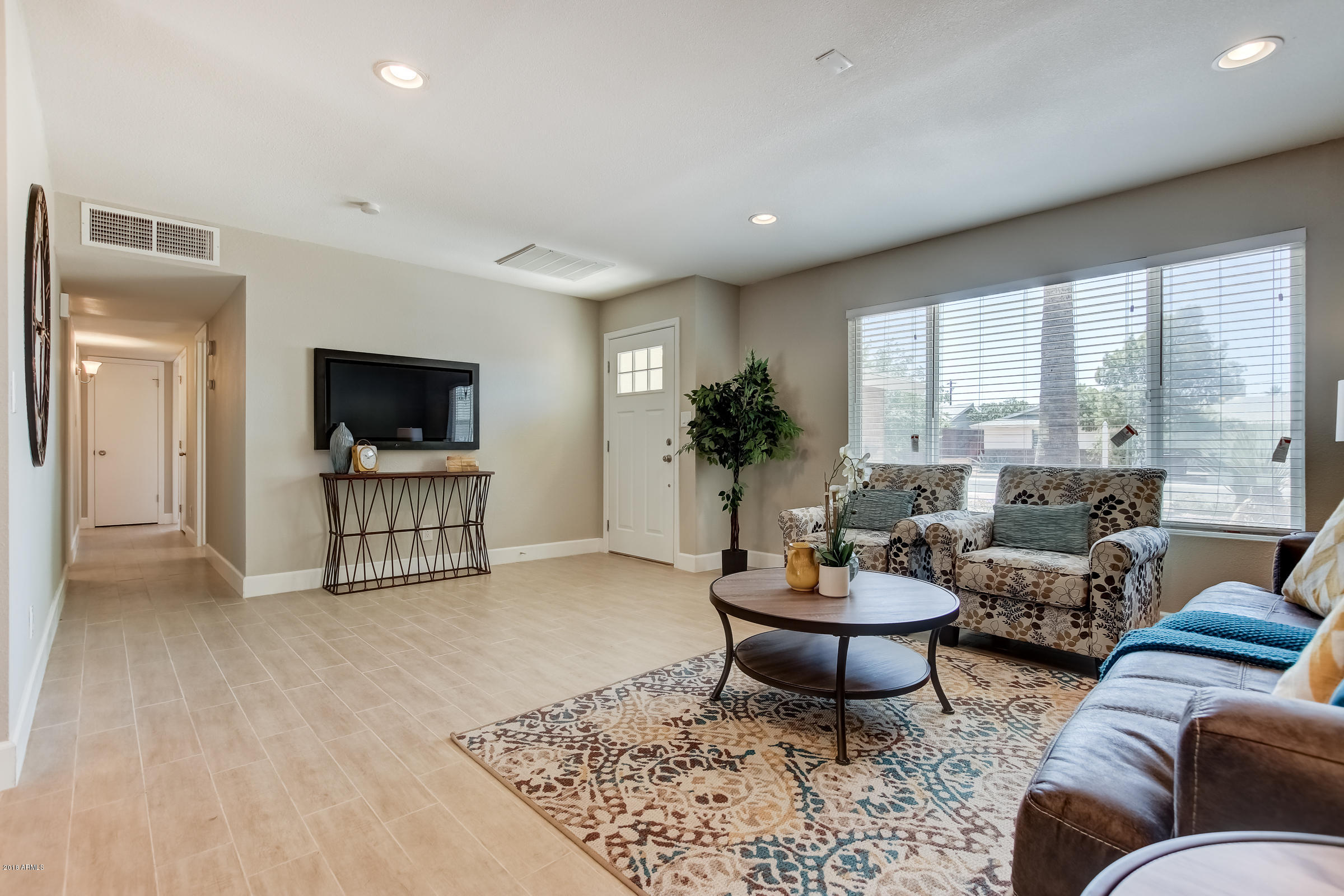 8702 East Valley View Road Scottsdale, AZ 85250 - Photo 8 of 38 8702 E Valley View Rd-13