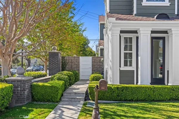 $2,459,999 | 2301 Half Moon Lane, Costa Mesa, CA 92627
