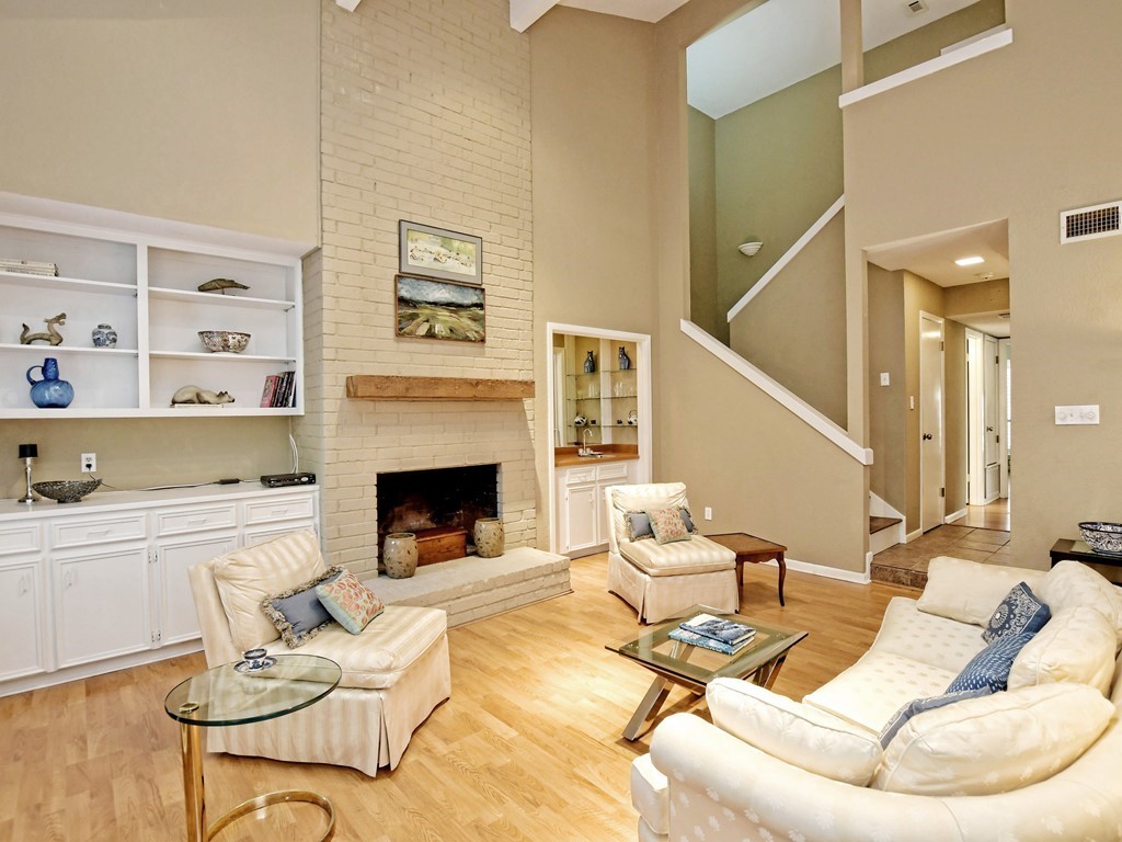 Welcome your family and friends into this lovely home!