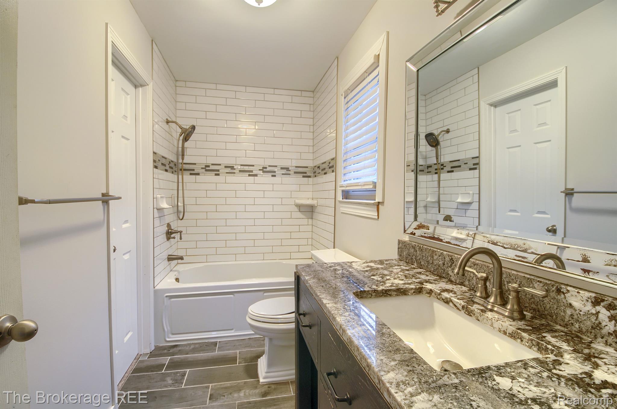 5486 Copley Square Road Grand Blanc, MI 48439 - Photo 12 of 44 Gallery Image 12