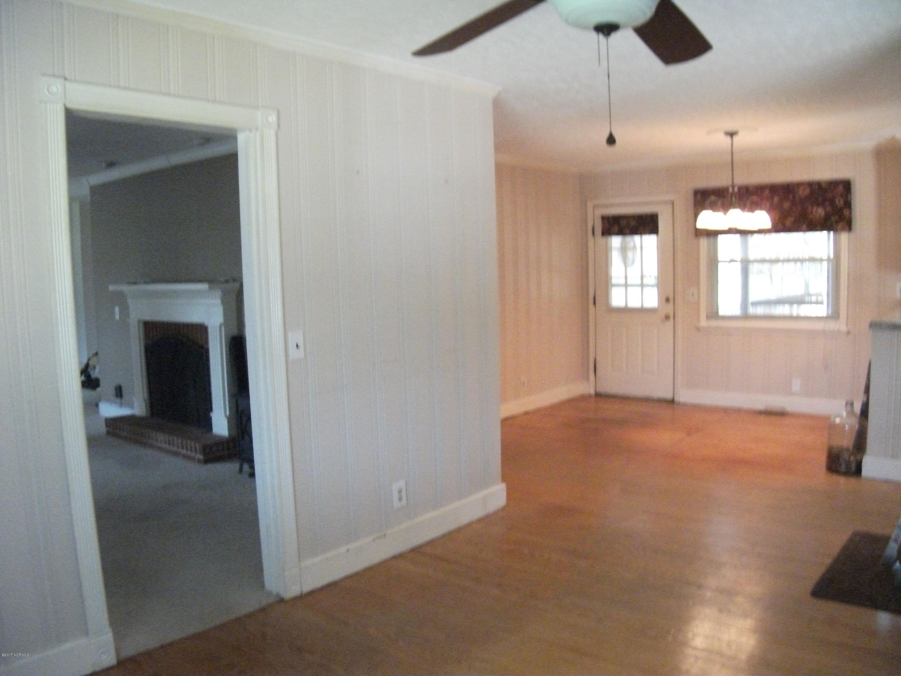 122 Rackley Road Clinton, NC 28328 - Photo 11 of 15 DSCF5701