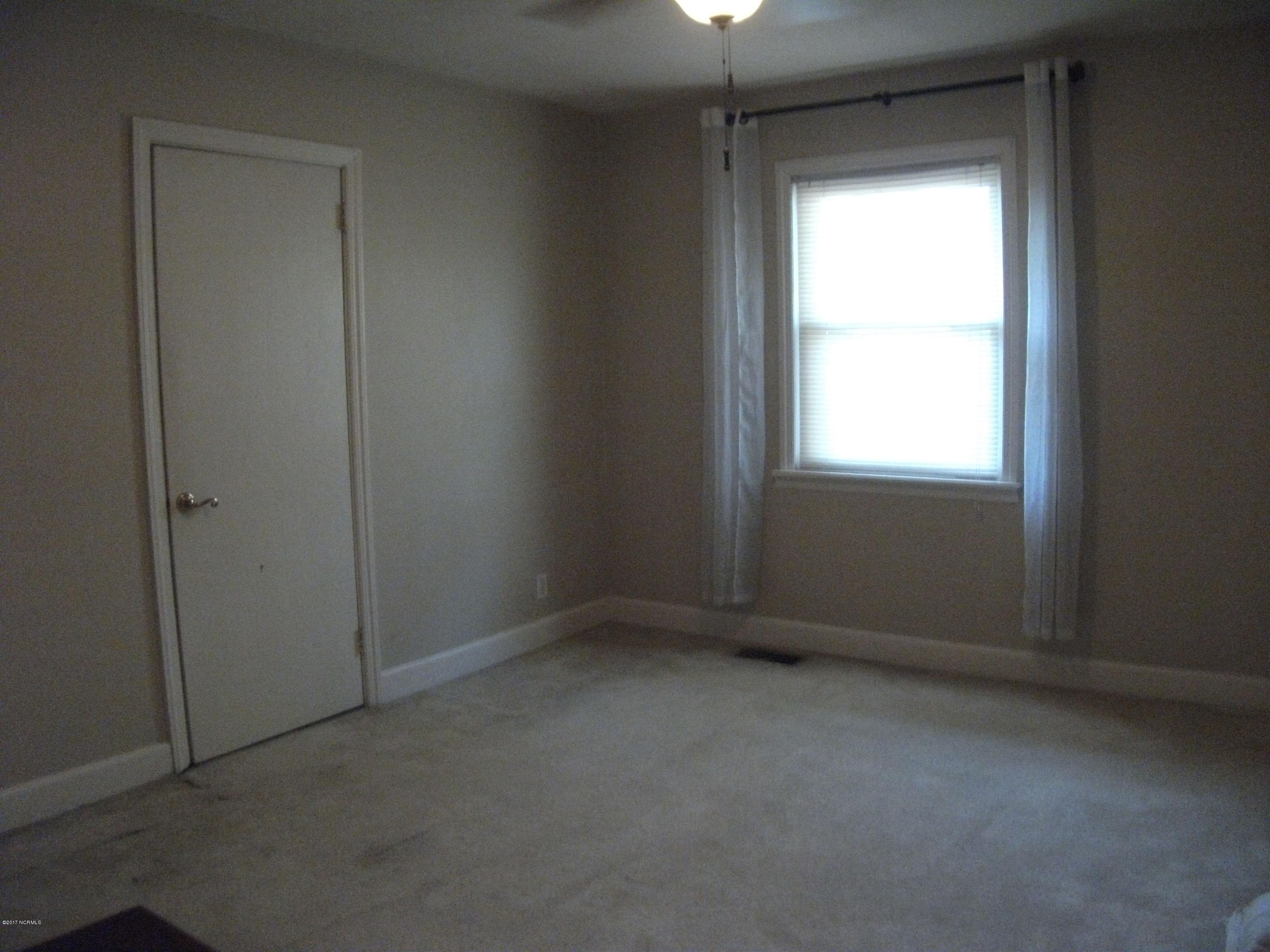 122 Rackley Road Clinton, NC 28328 - Photo 12 of 15 DSCF5702