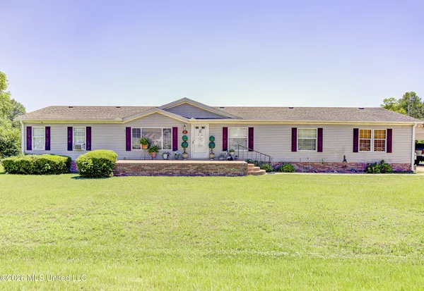$185,000 | 304 Grey Creek Drive, Vicksburg, MS 39183