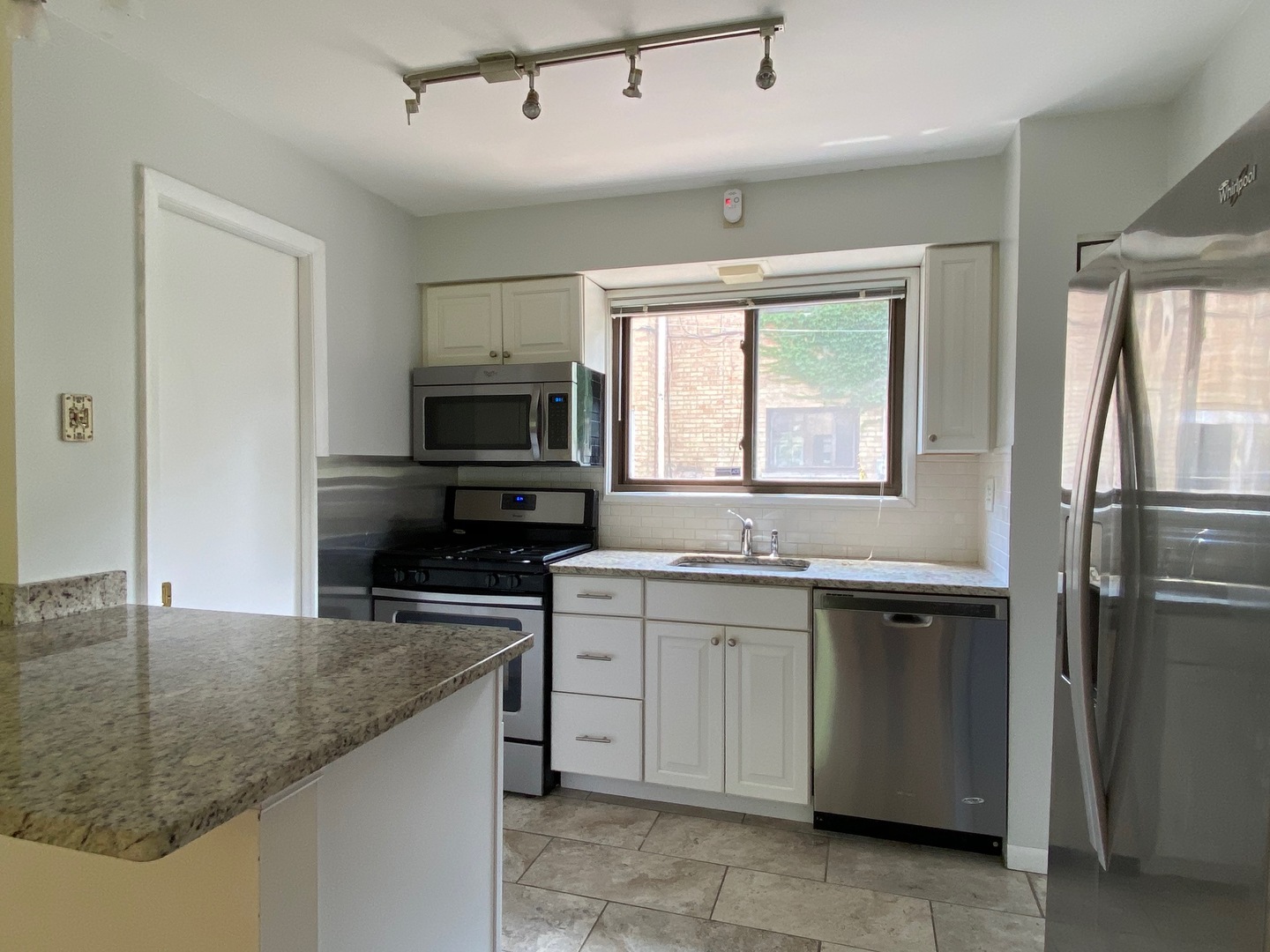 511 Ridge Road, Unit 511 Wilmette, IL 60091 - Photo 6 of 14