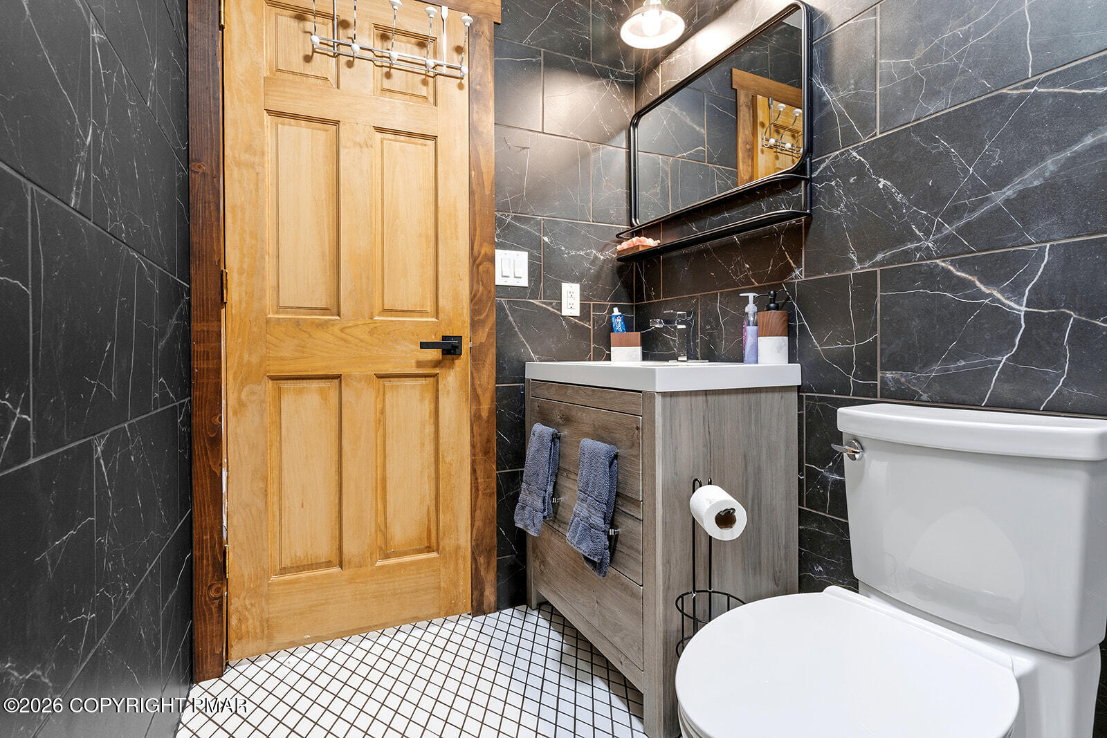4864 Pine Ridge Drive West Bushkill, PA 18324 - Photo 53 of 62 Main Bathroom