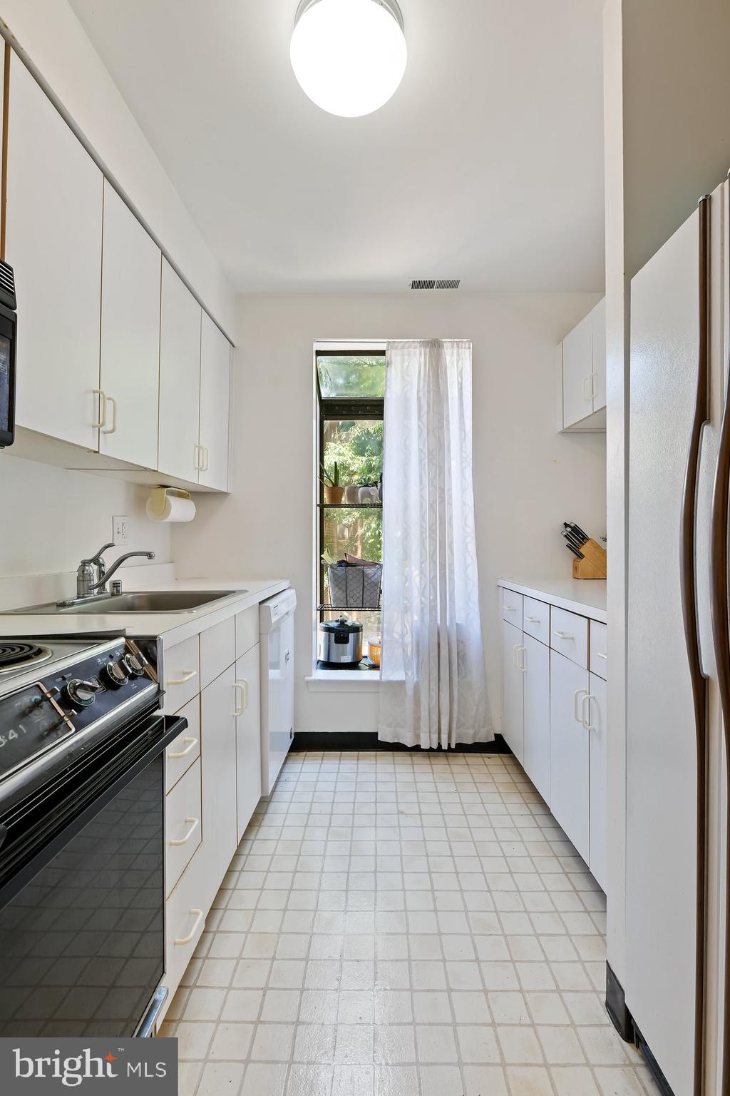 604 South Charles Street, Unit R40 Baltimore, MD 21230 - Photo 14 of 30