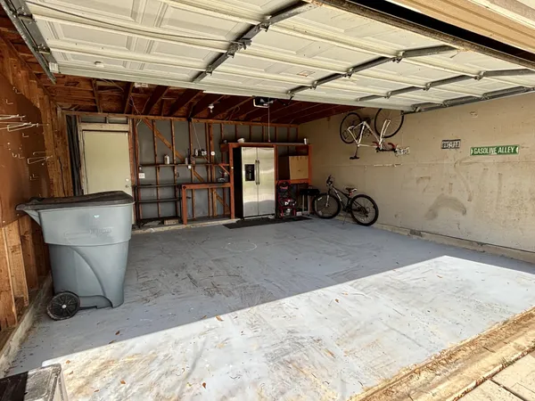 $1,850 | 23631 Twisting Falls Drive, Spring, TX 77373