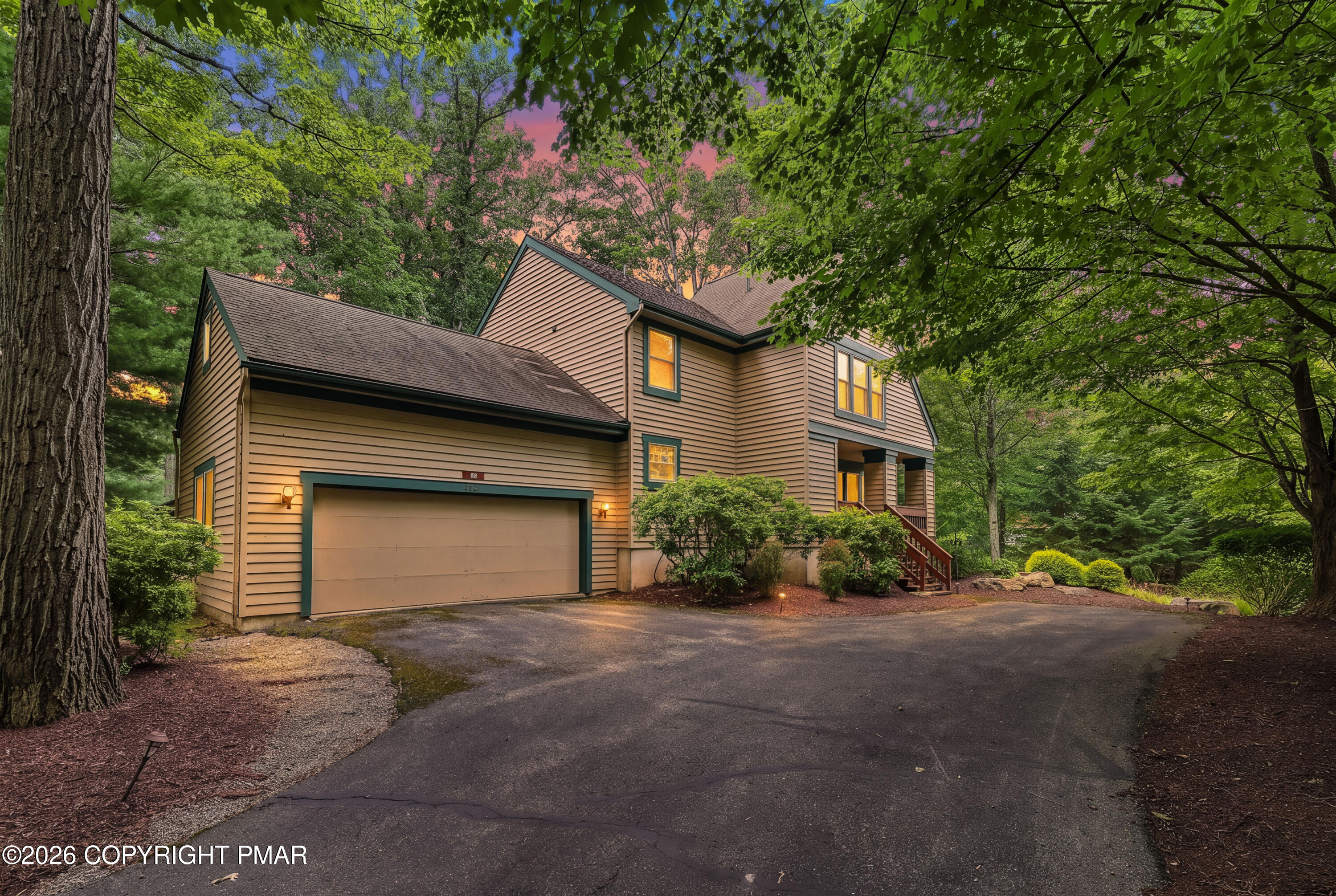 109 Creekside Road Canadensis, PA 18325 - Photo 2 of 68 1-Twilight