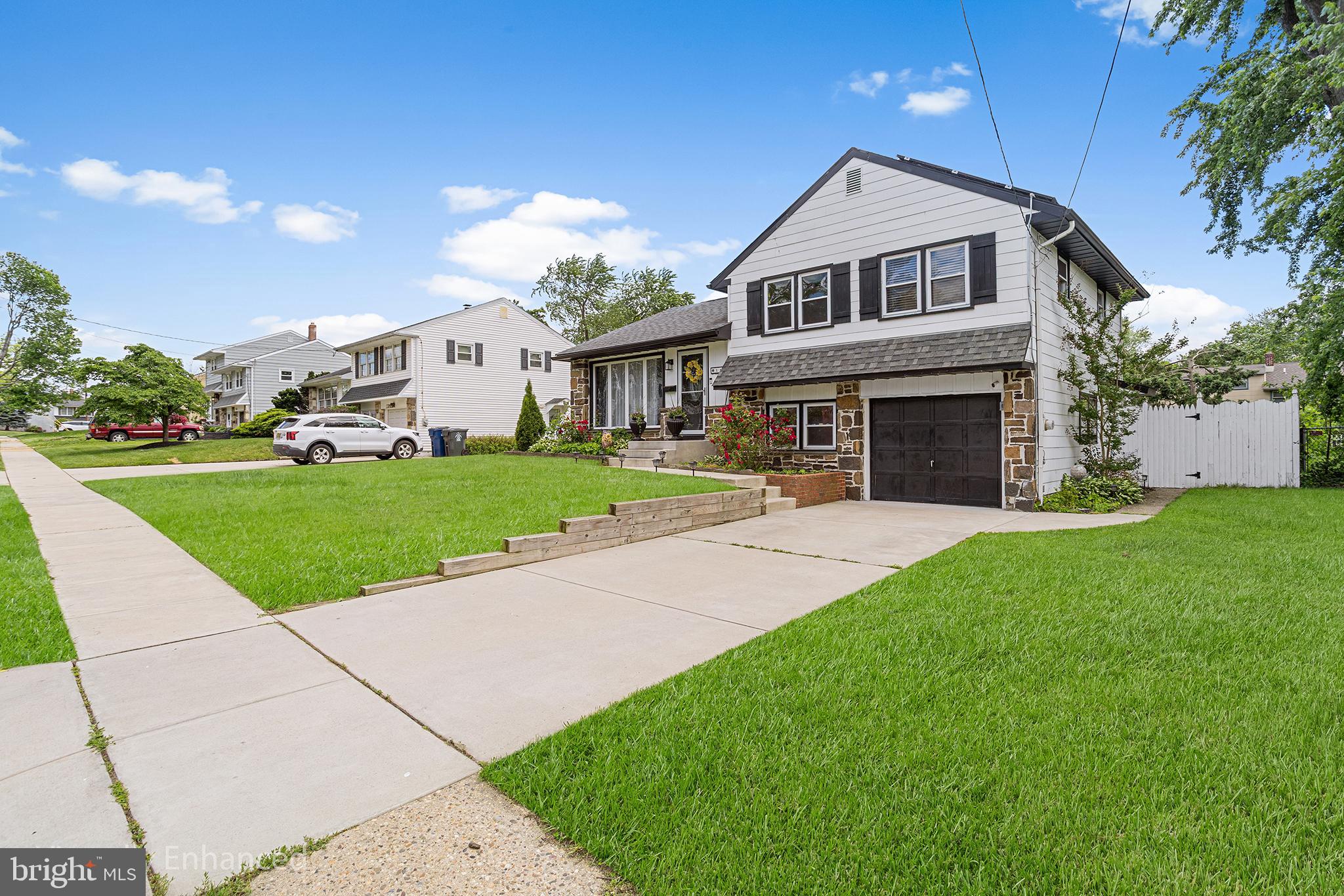 113 Pelham Road North Voorhees, NJ 08043 - Photo 2 of 29