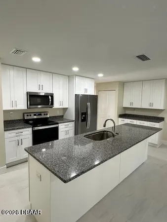 $2,600 | 73 Alanwood Drive, Ormond Beach, FL 32174