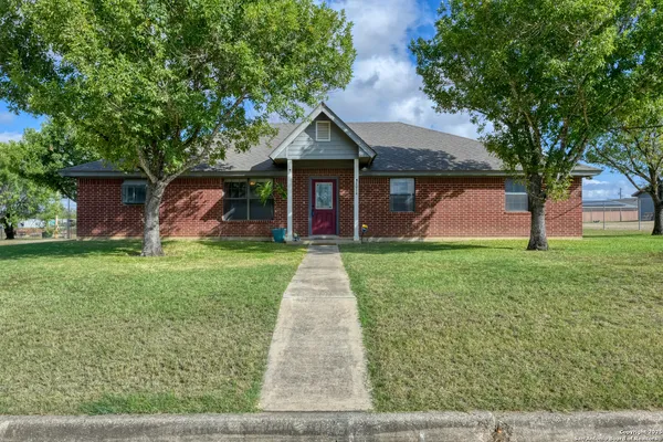 $288,000 | 1014 Avenue I, Poteet, TX 78065