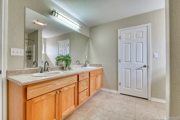 $288,000 | 1014 Avenue I, Poteet, TX 78065