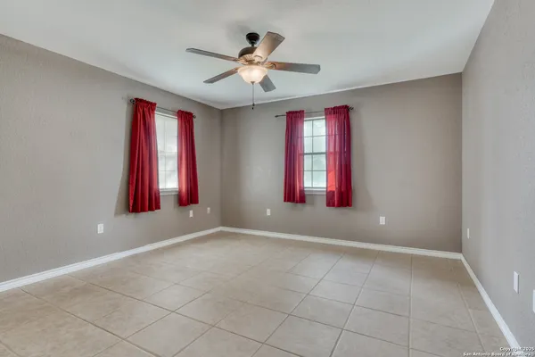 $288,000 | 1014 Avenue I, Poteet, TX 78065