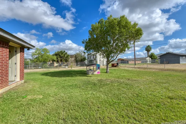 $288,000 | 1014 Avenue I, Poteet, TX 78065